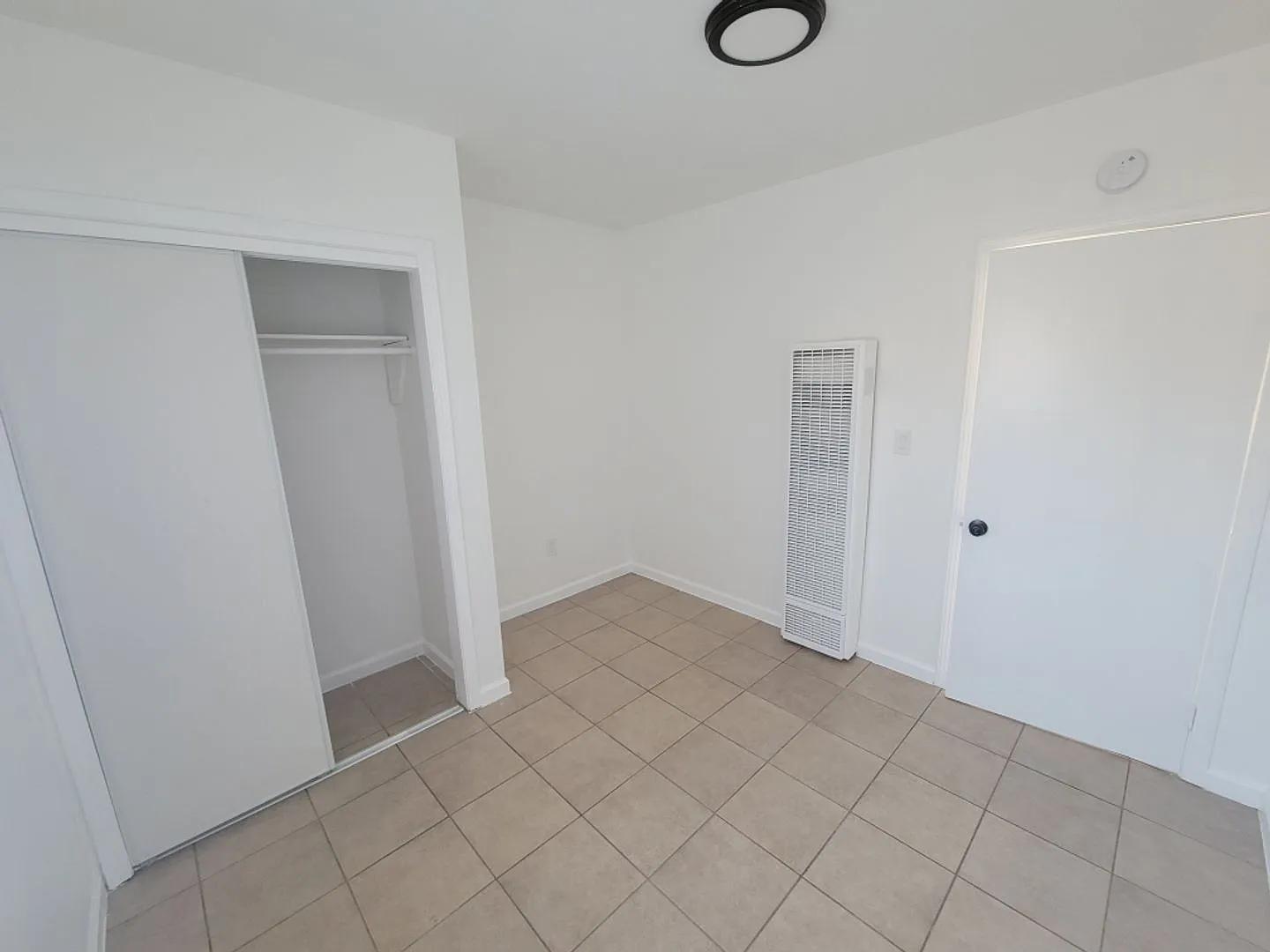 P9 — Photo 2
