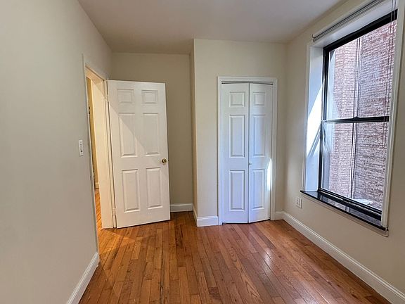 4th image of 559 W 183rd St APT 7