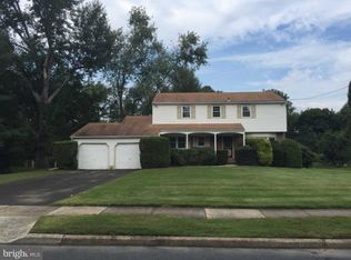 1504 Temple Dr, Maple Glen, PA 19002