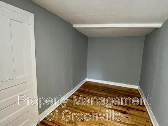 5th image of 33 6th St