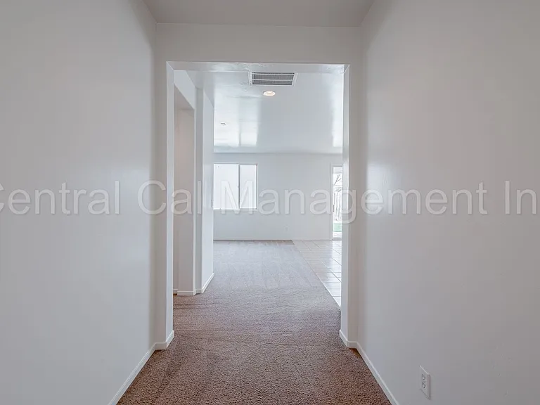 11900 Nebula Ct — Photo 3