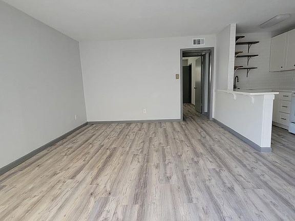 5th image of 5010 Bowser Ave APT 201