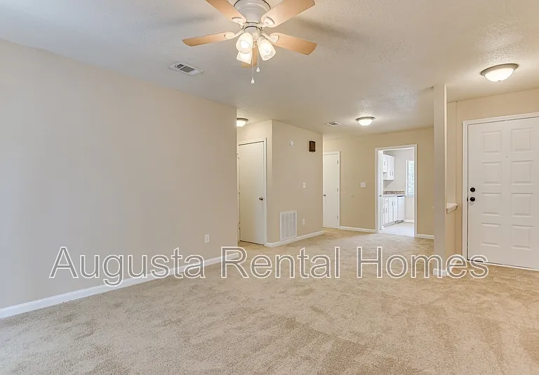 3510 Woodlake Rd #D — Photo 8