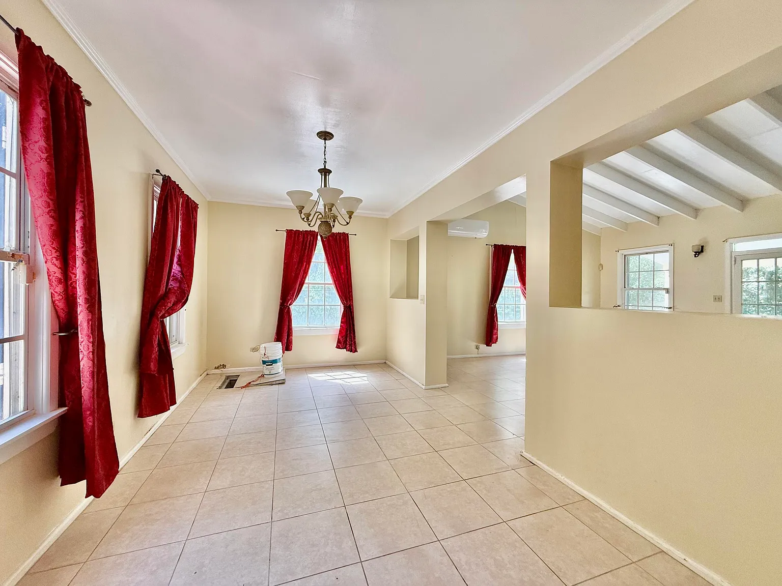 3 bed, $2,700 — Photo 2