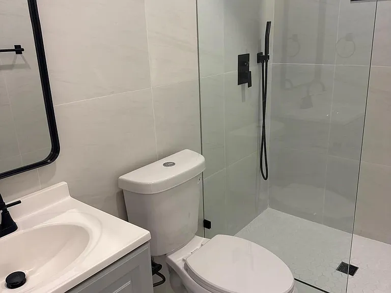 1235 Normandy Dr #2 — Photo 7
