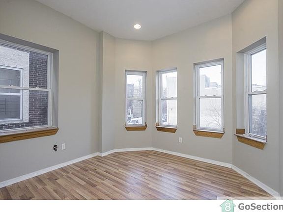 5th image of 1915 W Diamond St #1