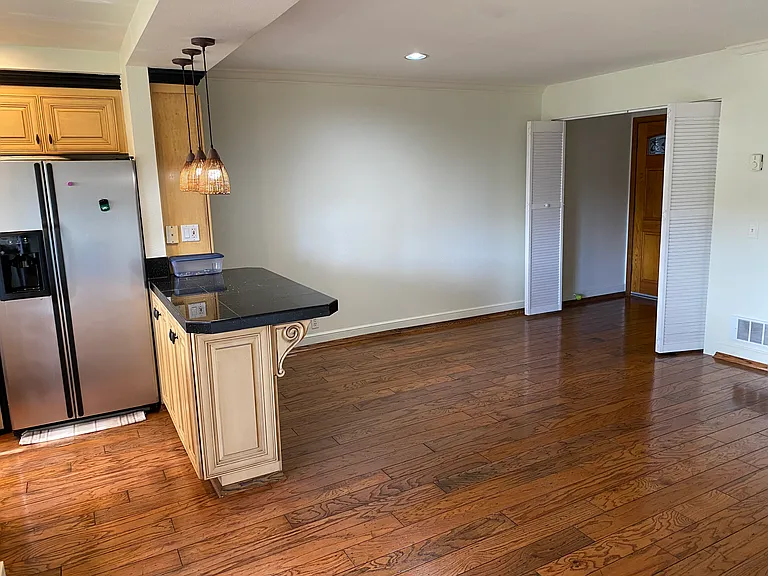 8860 Villa La Jolla Dr #107 — Photo 36