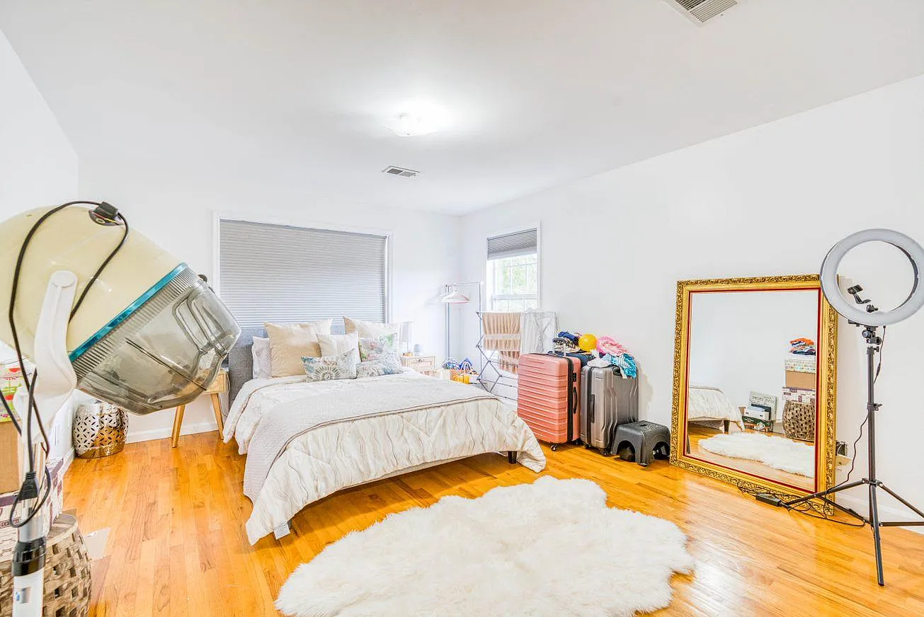 3 bed, $3,000 — Photo 3