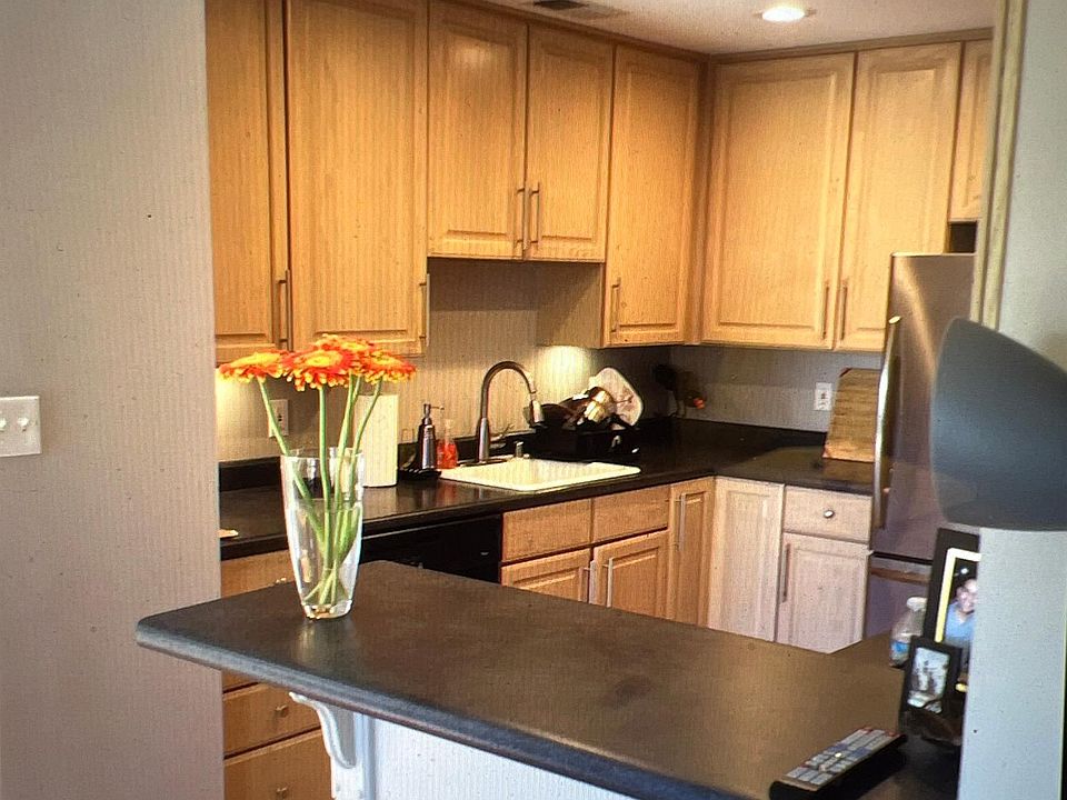 1st image of 1546 Noe St APT B