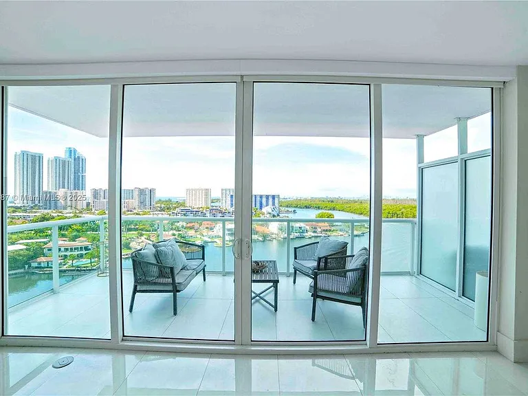 Sunny Isles Blvd — Photo 13