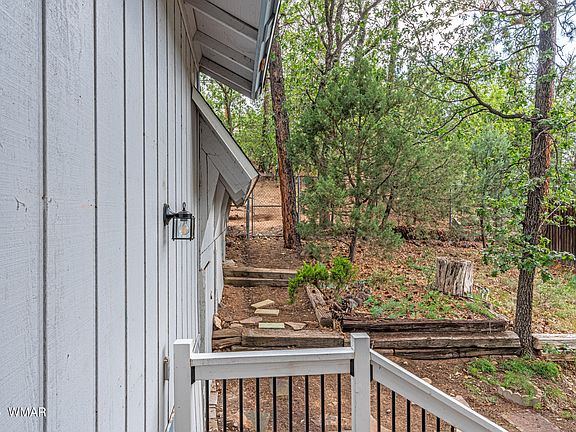 3rd image of 2852 Lockwood Dr