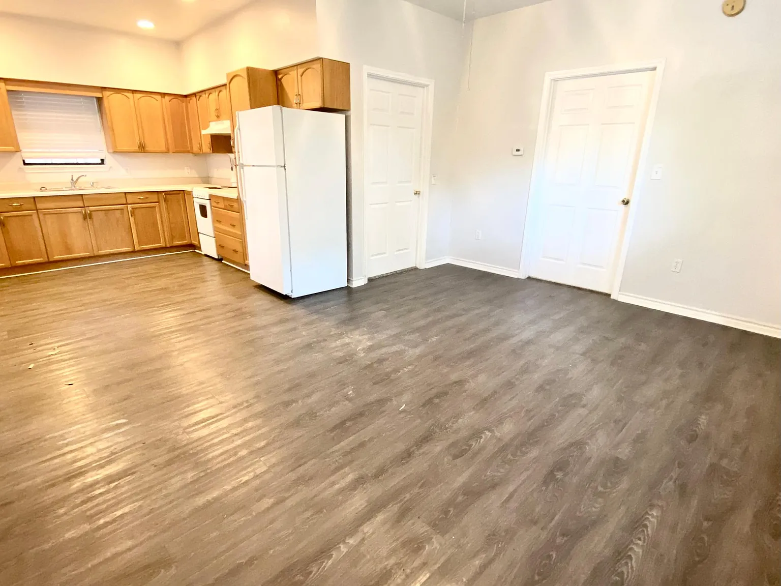 20534 Marilyn Ln — Photo 2