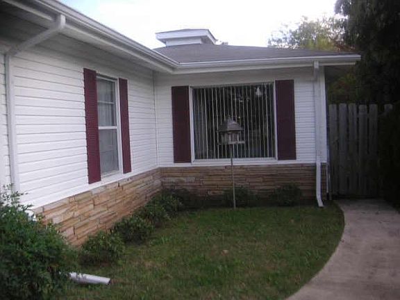 3rd image of 5044 Nadine Dr