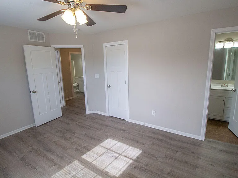 1401 Bodie Dr — Photo 15