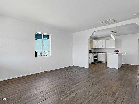 5th image of 7547 Hacienda Ave