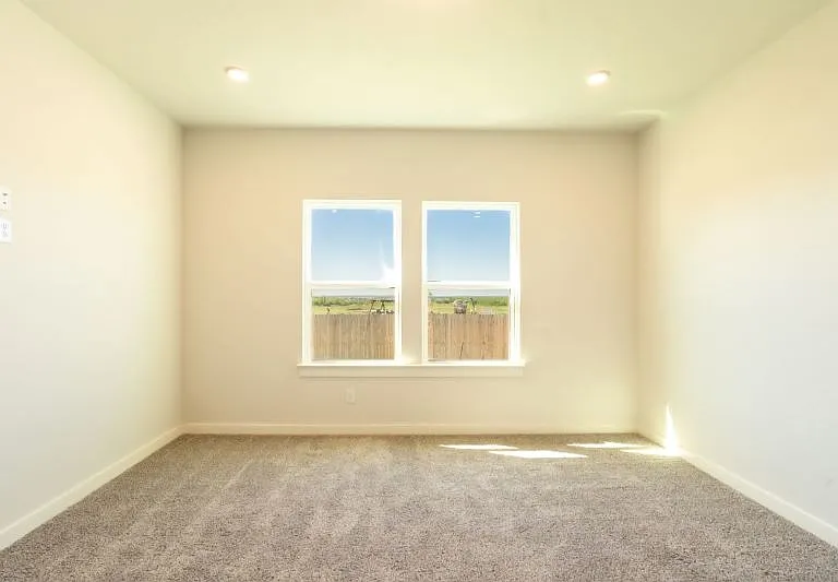 734 Bellamy Dr — Photo 9