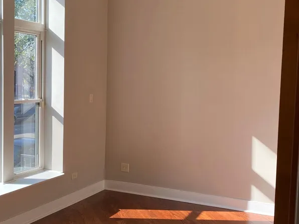 2746 W Warren Blvd #1, Chicago, IL 60612