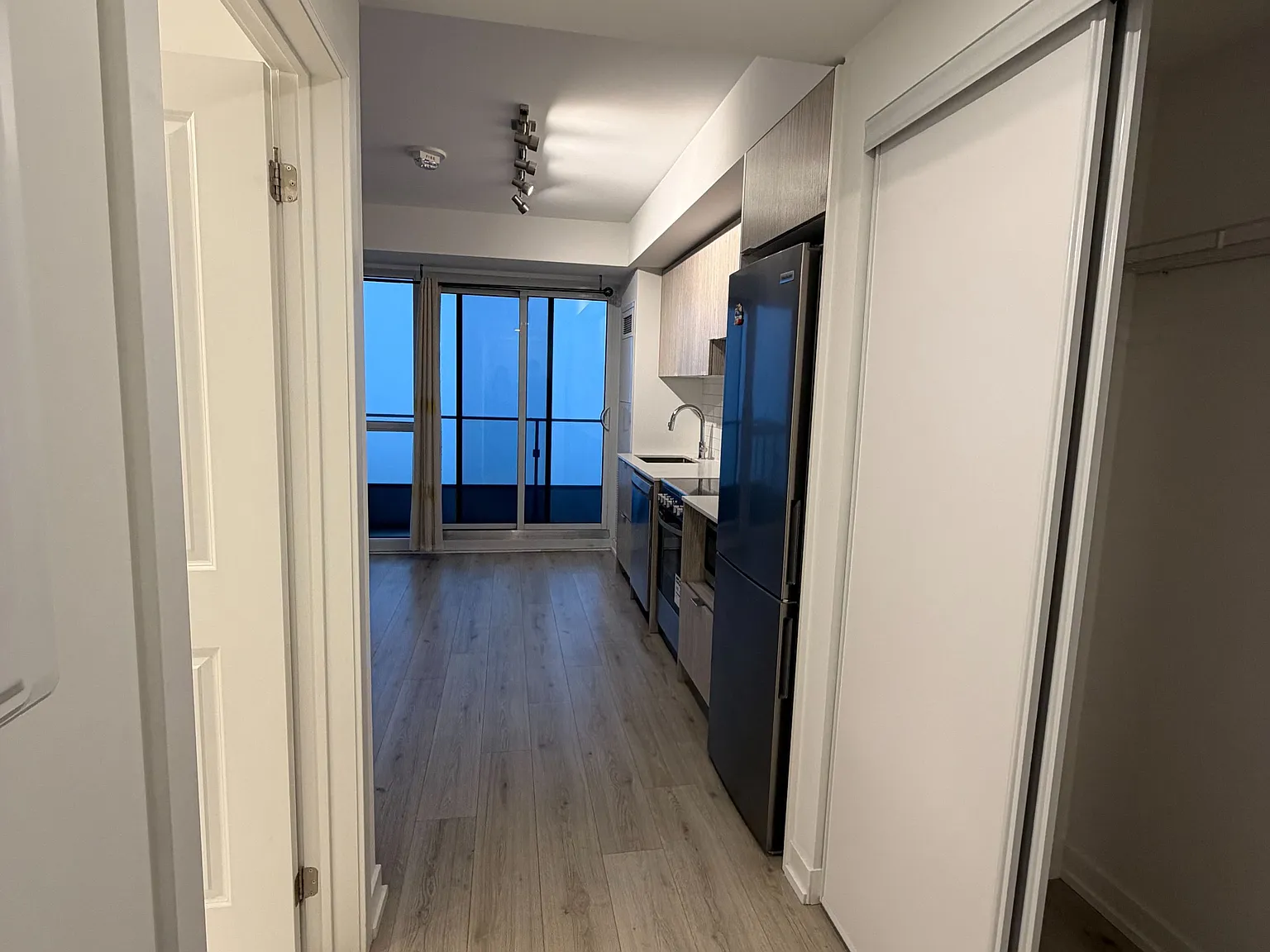 1 bed, $1,900 — Photo 4