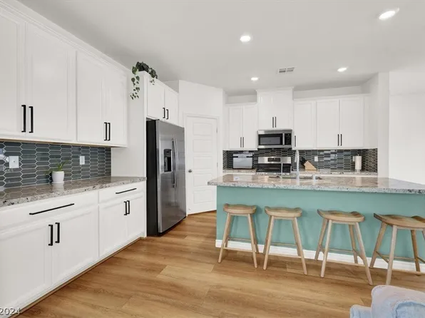2884 Amphion Ct, Las Vegas, NV 89142