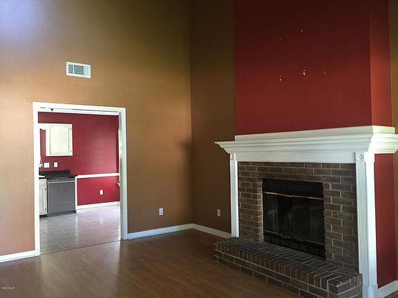 2nd image of 3109 Cobia Dr