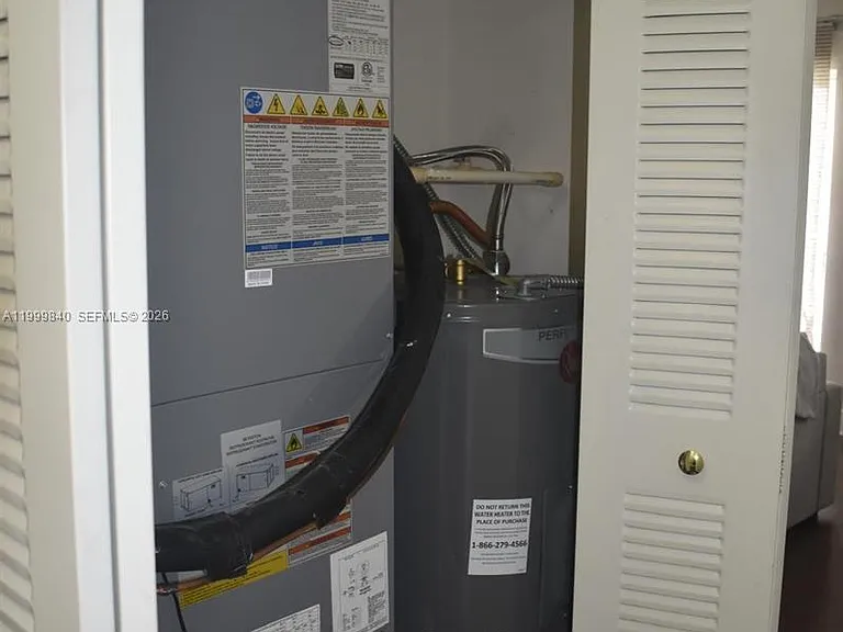 5231 Geneva Way #204 — Photo 5