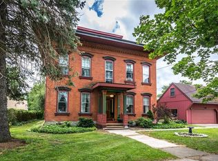 47 S Park Row, Girard, PA 16417
