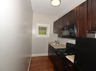 3116 N Calvert St APT 2R, Baltimore, MD 21218