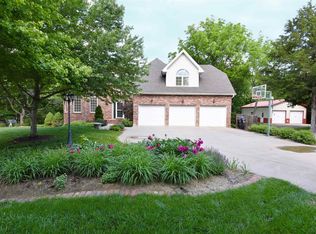 3601 SW Shunga Woods Ct, Topeka, KS 66614