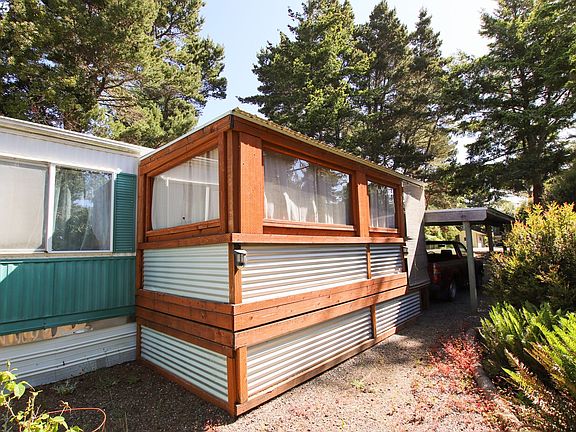 2nd image of 1600 Rhododendron Dr Space 214
