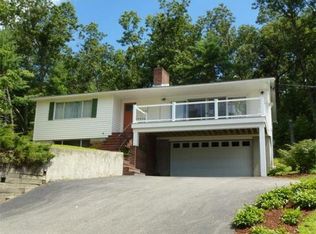24 Oak Ridge Dr, Ayer, MA 01432