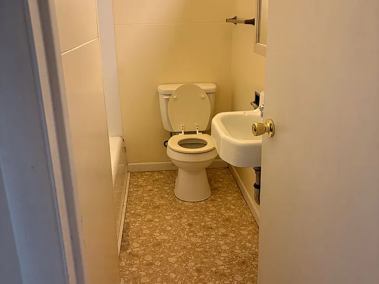 103 Conrad Ct — Photo 4