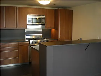 Rented by R New York