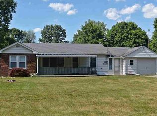 3950 Sterns Rd, Lambertville, MI 48144