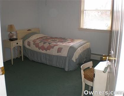 3rd bedroom - 2nd floor