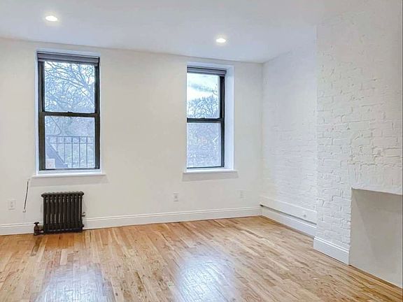 2nd image of 339 E 10th St APT 3W