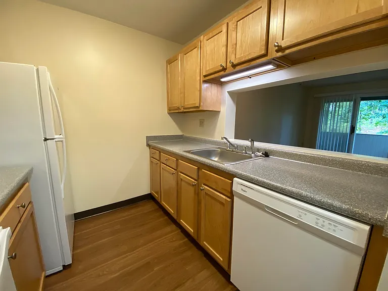 147 Eastern Ave #104 — Photo 24