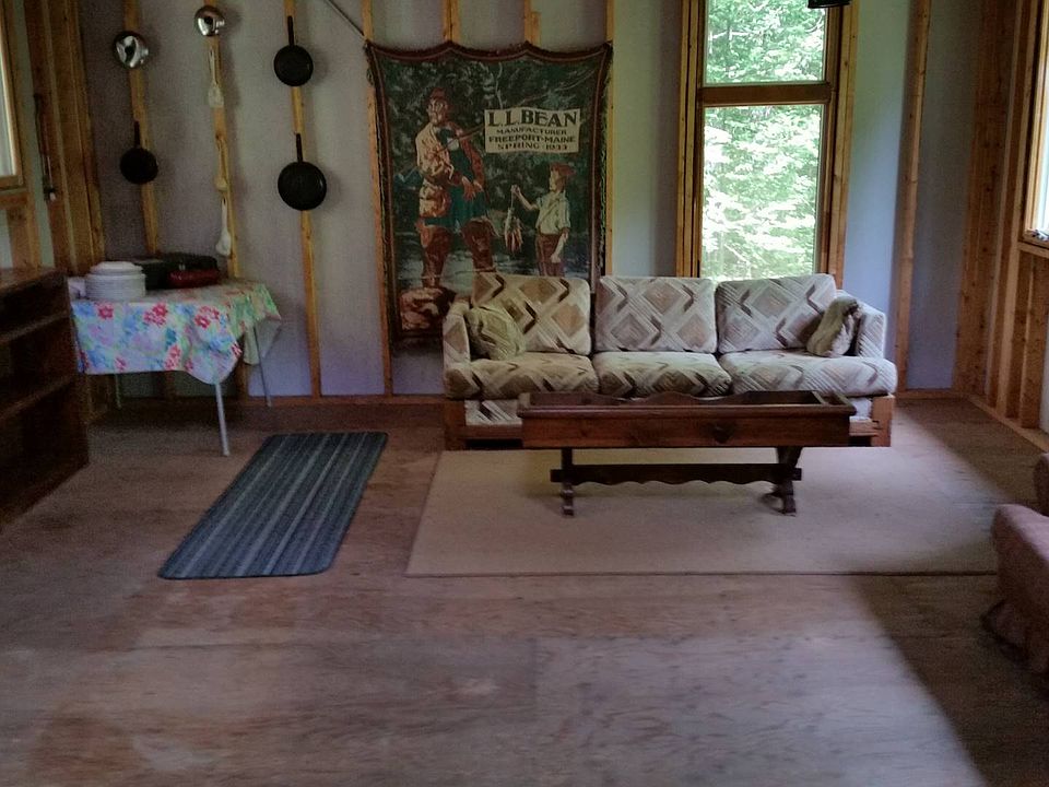 2nd image of 470 Airline Rd