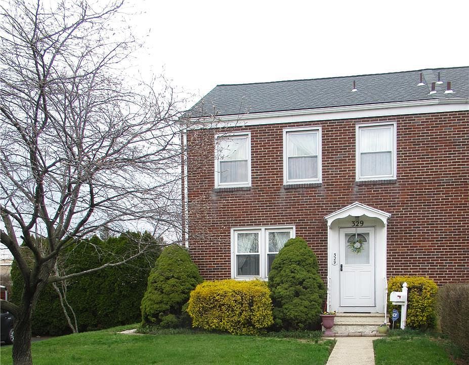 1st image of 329 W Brookdale St