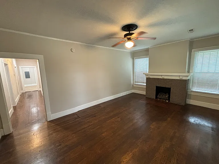 402 W Mobile St — Photo 9