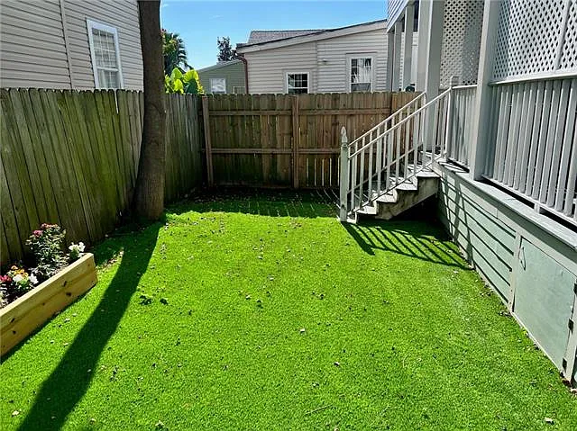 1486 N Prieur St — Photo 14