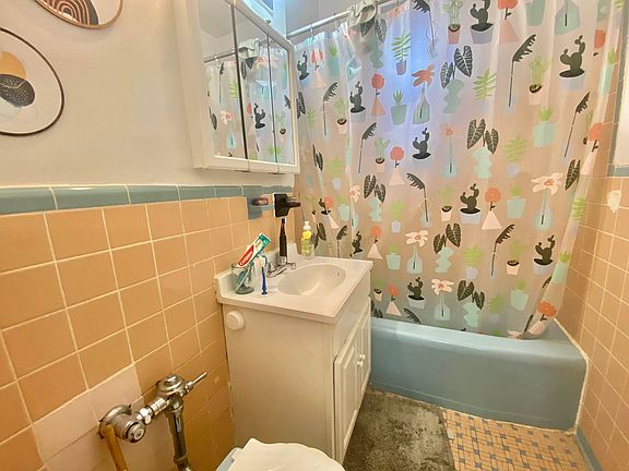 4th image of 50 Kenilworth Pl #55