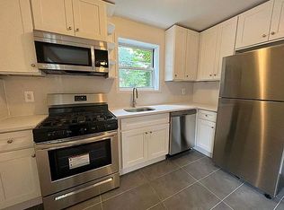 65-30 224th St #24B, Oakland Gardens, NY 11364