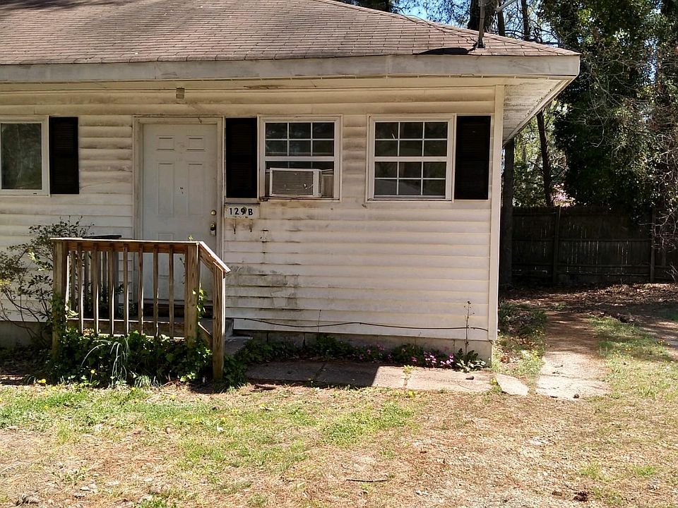 1st image of 129 Wickre St #B