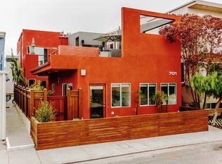 701 Loma Dr, Hermosa Beach, CA 90254