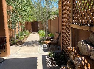836 Hackberry Trl SE, Albuquerque, NM 87123