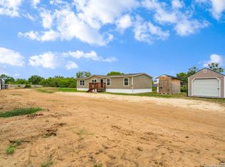 207 Cielo Way, Lytle, TX 78052