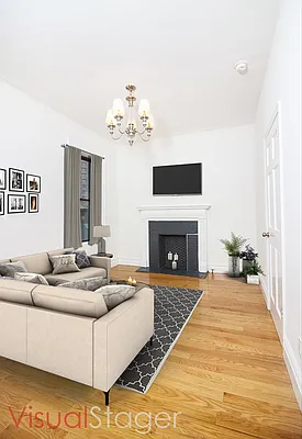 Rented by CitySites Real Estate Group | media 7