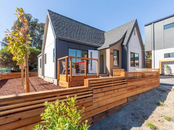 101 Darlington Ln, Soquel, CA 95073