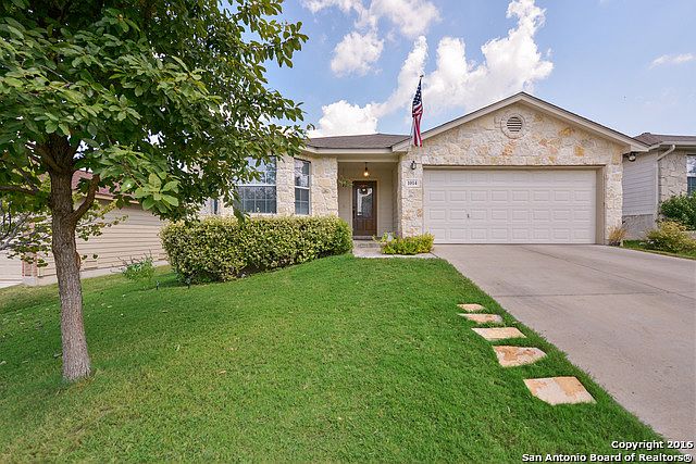 1st image of 1014 Magnolia Bnd