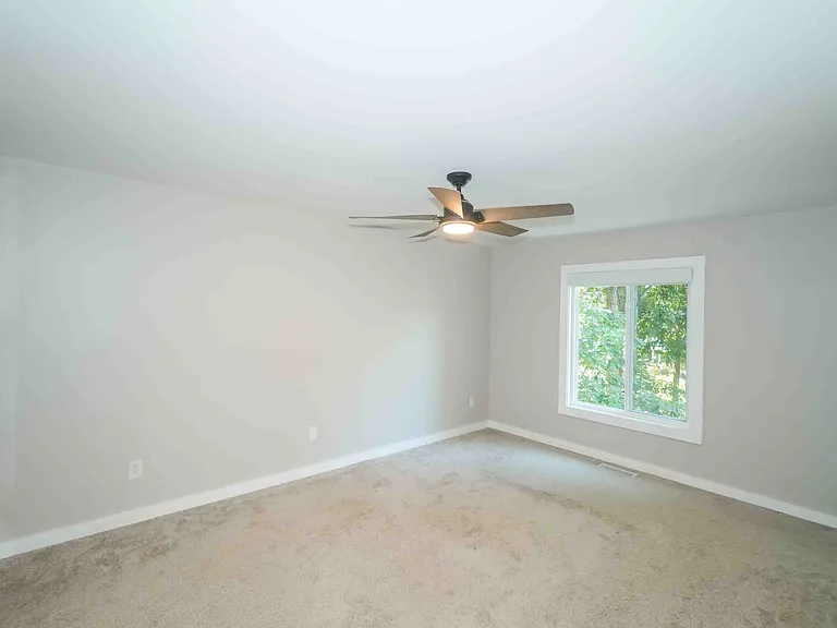 6901 Wyndbend Ln — Photo 21